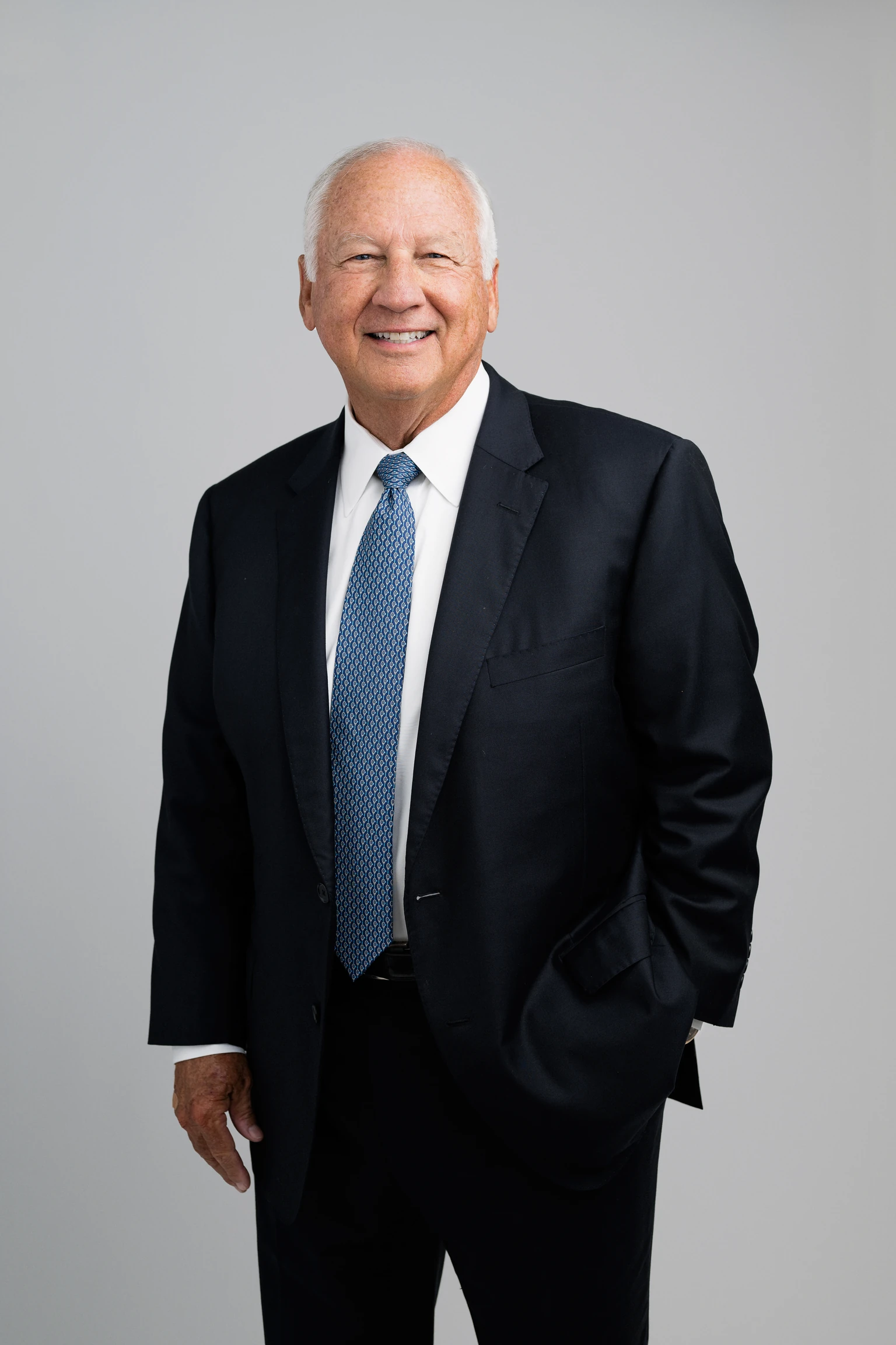 Glen W. Morgan, socio de Reaud, Morgan & Quinn